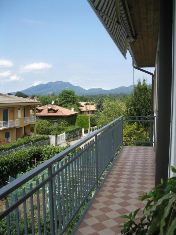 La Casa Dei Pini Bed & Breakfast Malnate Eksteriør bilde